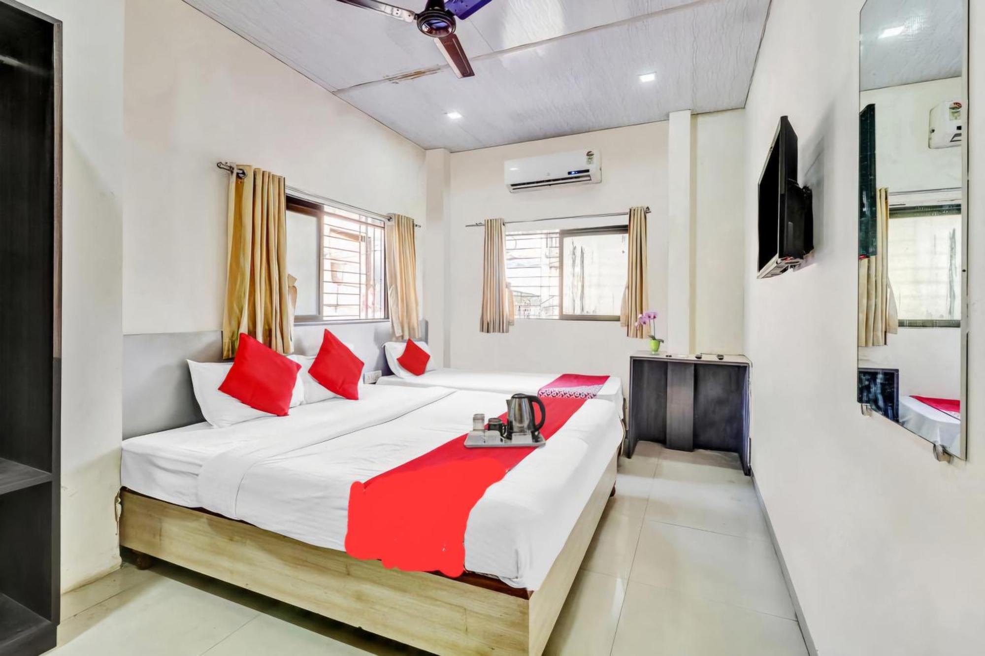Hotel Kailash Park- Near International Airport Bombay Exterior foto